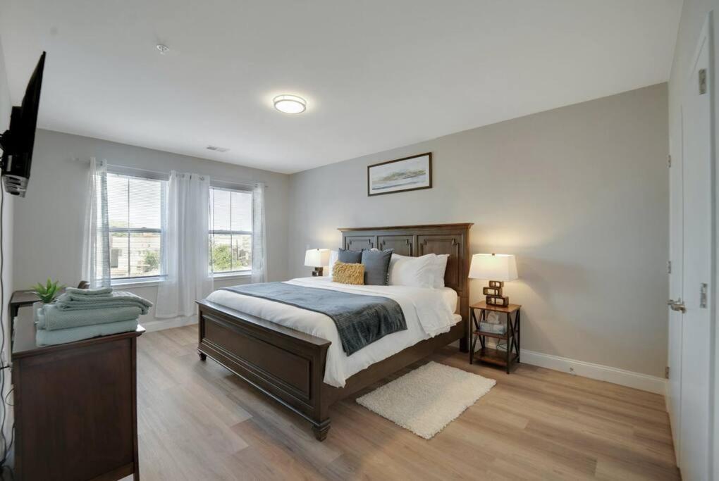Beautiful 2Br Apt/Ewr Airport/King /Free Parking 纽瓦克 外观 照片