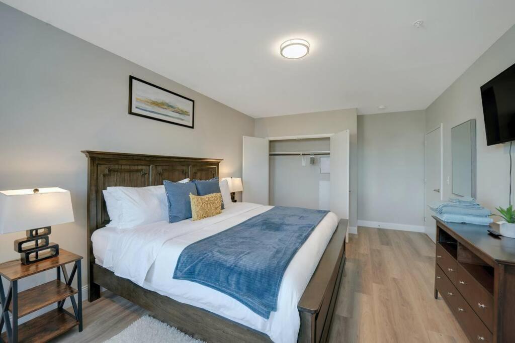 Beautiful 2Br Apt/Ewr Airport/King /Free Parking 纽瓦克 外观 照片