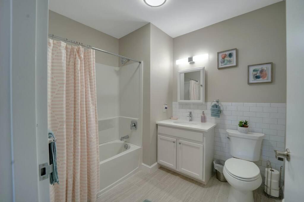 Beautiful 2Br Apt/Ewr Airport/King /Free Parking 纽瓦克 外观 照片