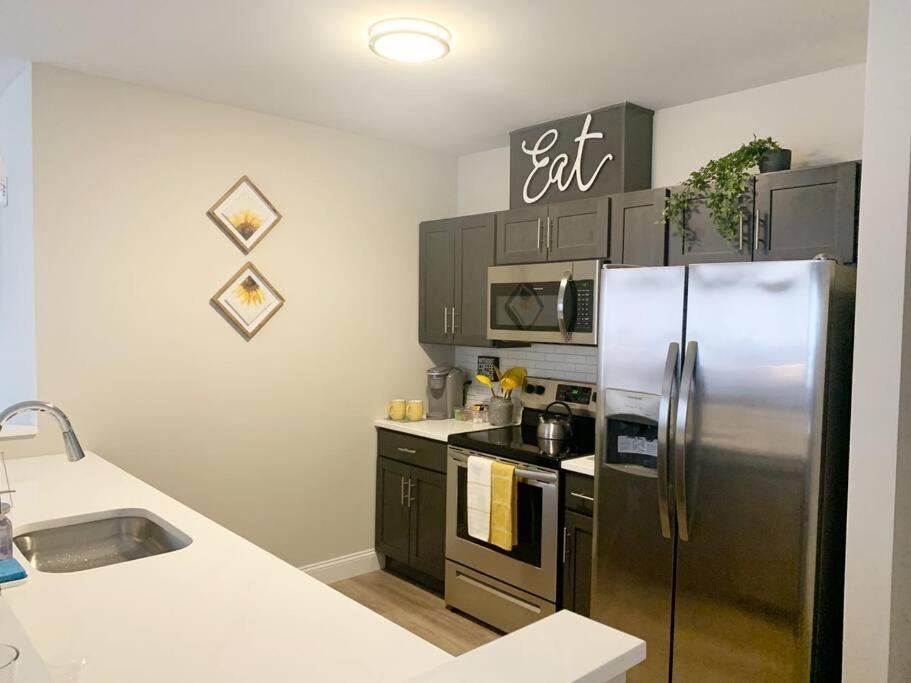 Beautiful 2Br Apt/Ewr Airport/King /Free Parking 纽瓦克 外观 照片